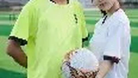 库爾扎瓦考虑加盟法甲，或以降薪重返巴黎后卫阵容